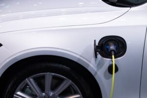 gas vs. electric vehicle